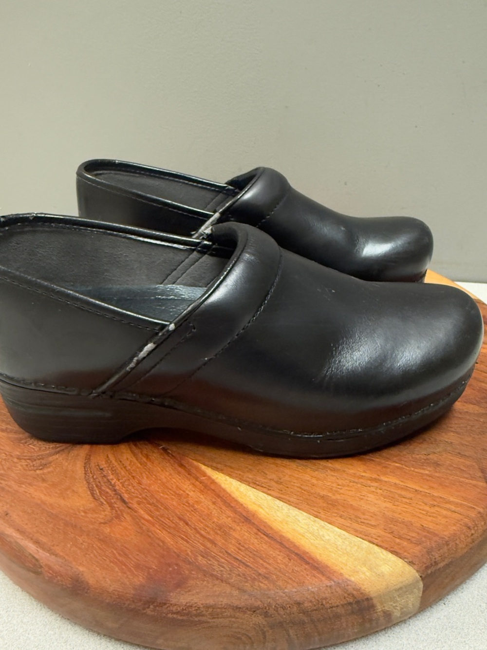 Dansko Black Leather Slip On Clogs Women's 39